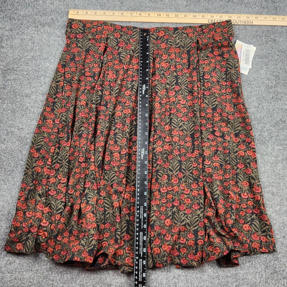 LuLaRoe Madison Skirt 3XL NWT Floral Pleated Pocket Knee Length Plus Size Boho - Picture 2 of 5